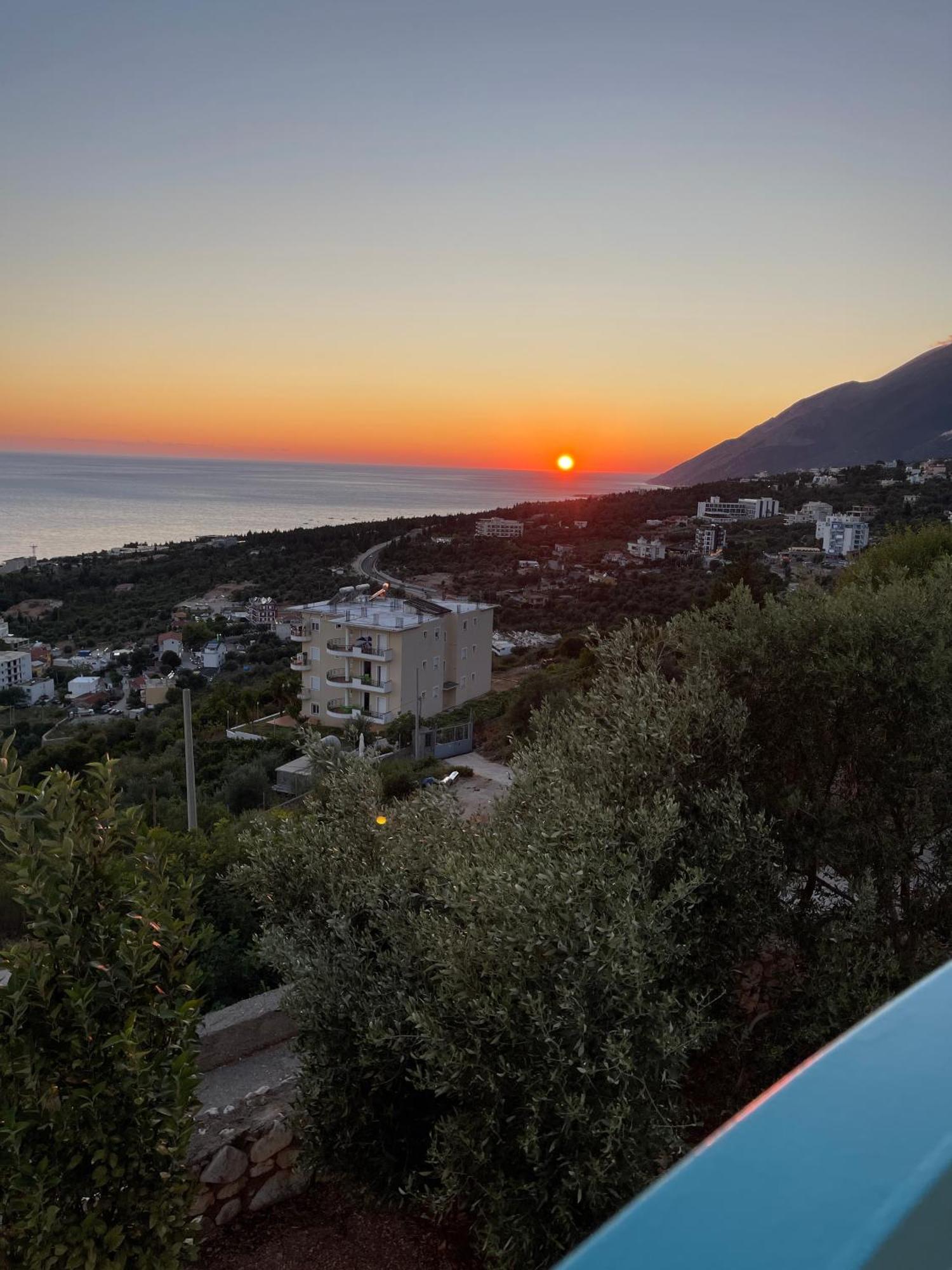 Endless Blue Apartments Dhërmi Dış mekan fotoğraf