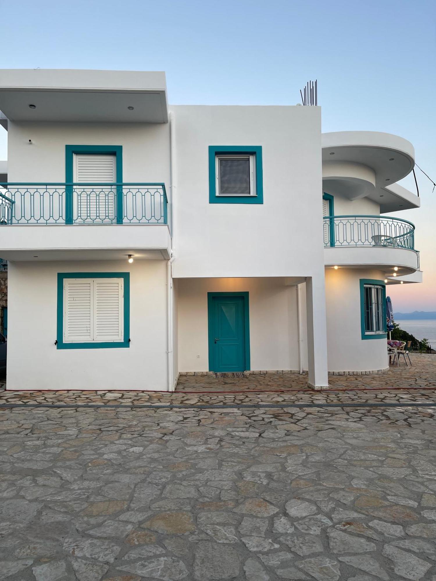 Endless Blue Apartments Dhërmi Dış mekan fotoğraf